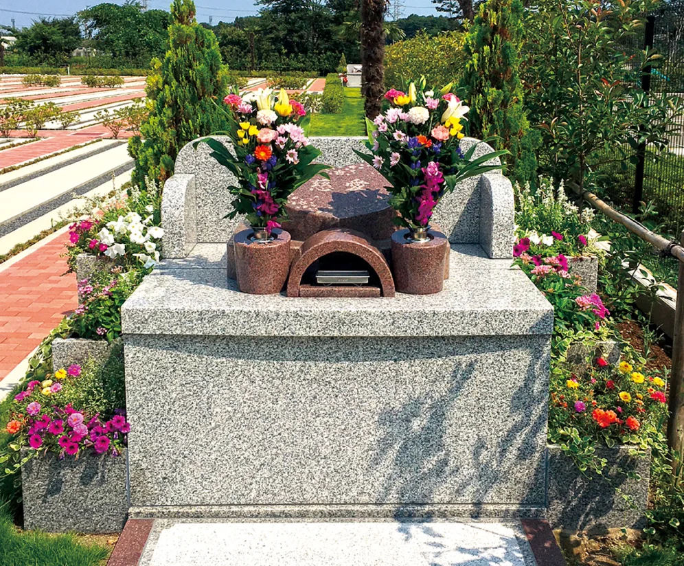 〈永代供養墓〉「慈愛」